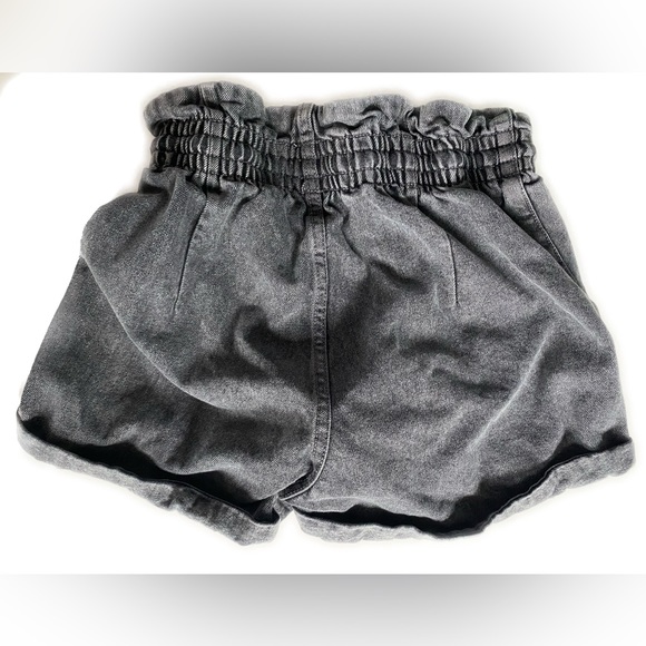 Refuge Denim High Waisted Paperbag Shorts - Small - Picture 2 of 3